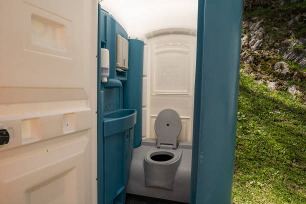 Best Portable restroom trailer rental  in Washington, WV